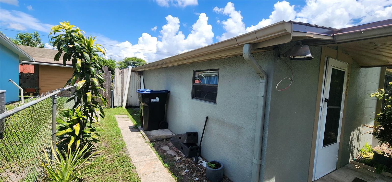 Image 3 of 48 For 7829 Acadian Drive