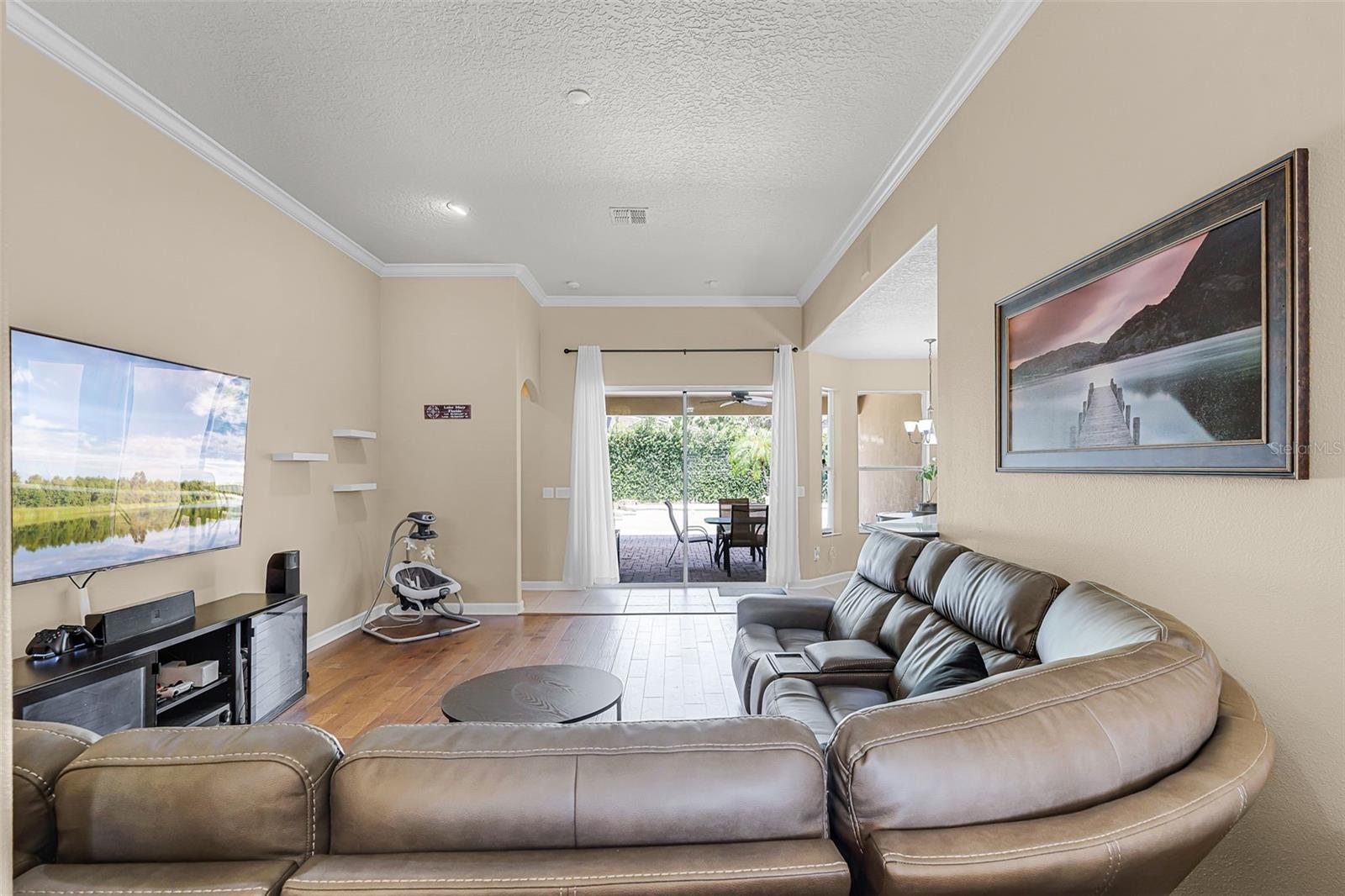Image 10 of 58 For 1031 Via Como Place