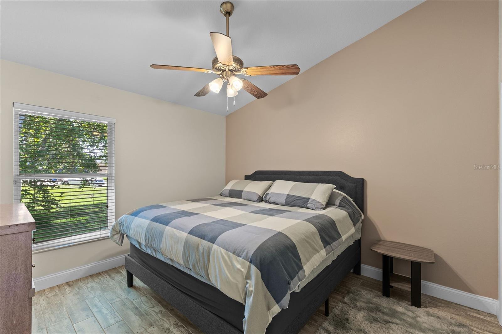 Image 23 of 47 For 2890 Spring Heather Place