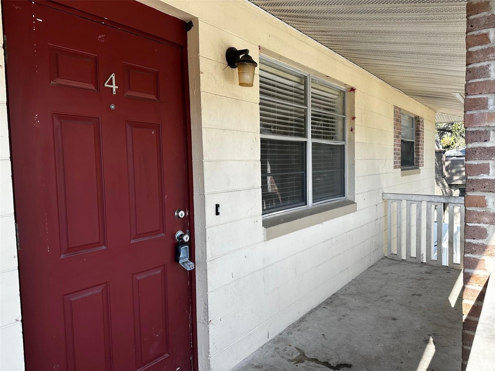 Image 2 of 10 For 820 State Avenue 4