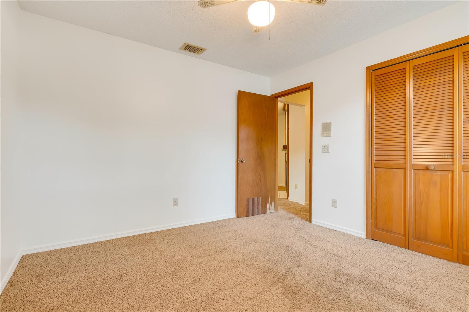 Image 16 of 28 For 1073 Chesterfield Circle