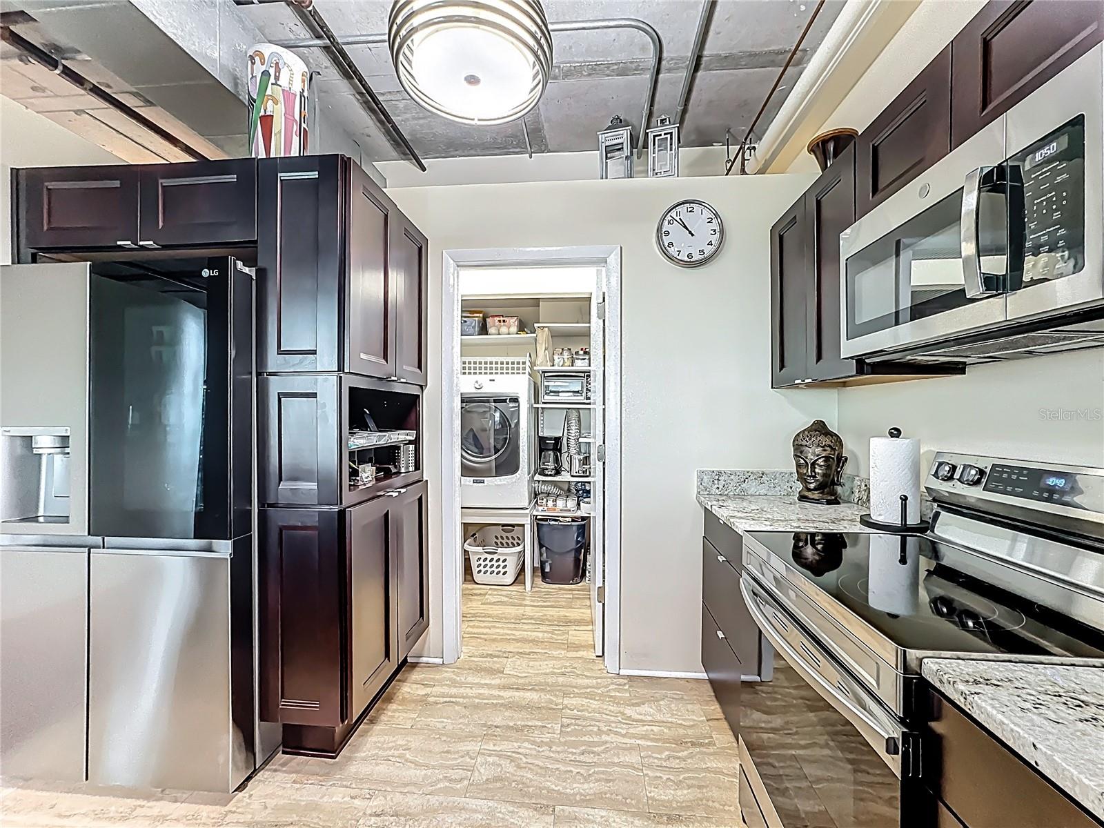 Image 21 of 79 For 10 Summerlin Avenue 19