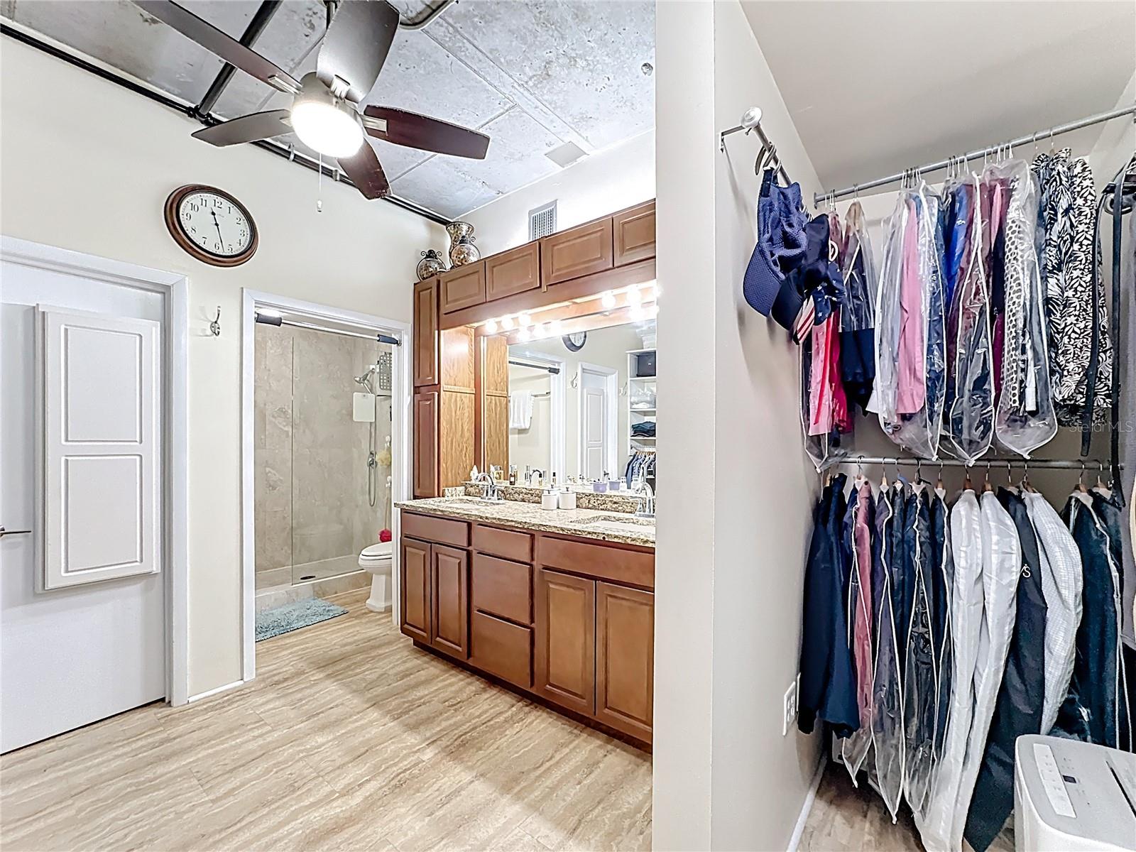 Image 30 of 79 For 10 Summerlin Avenue 19