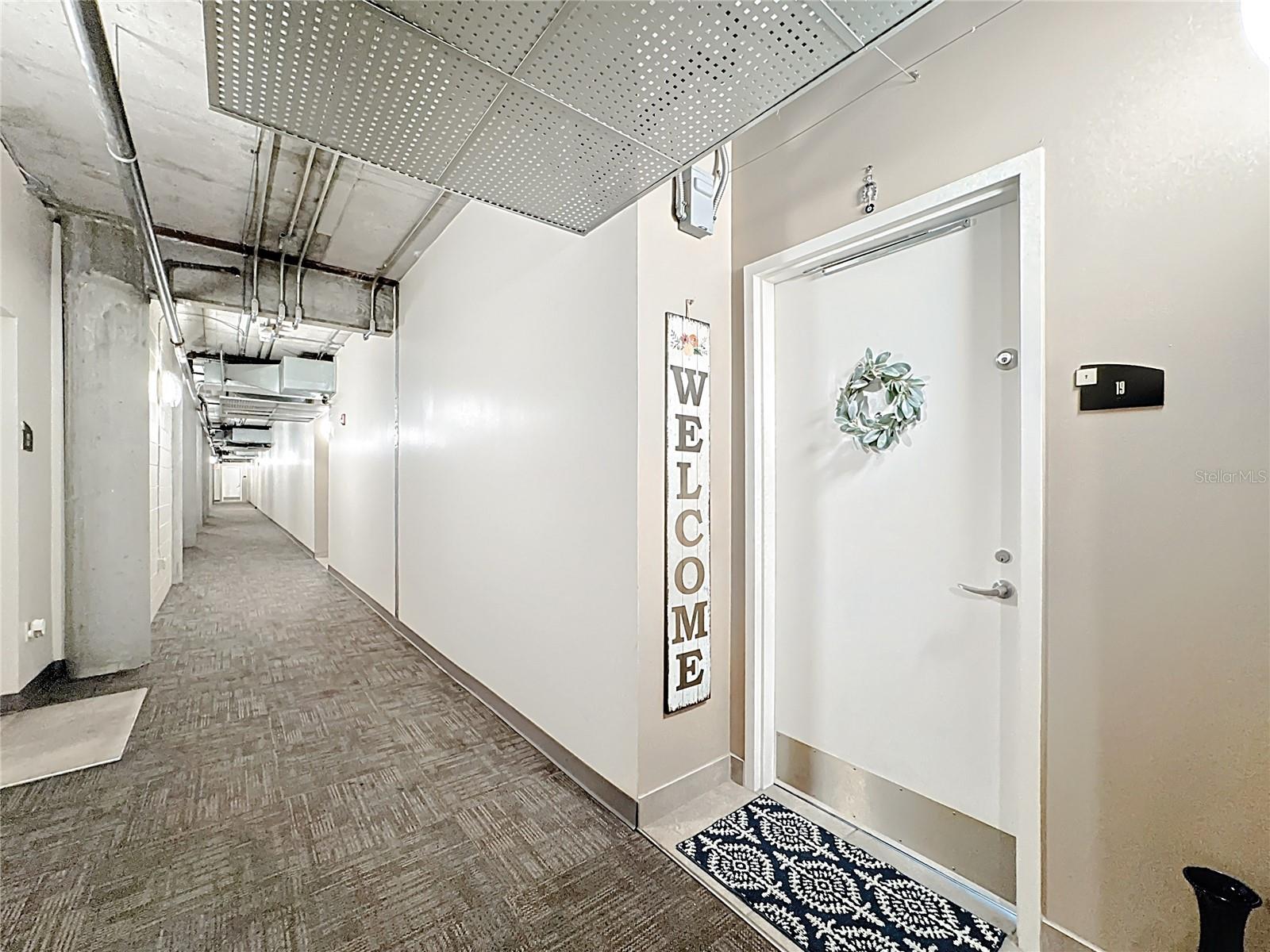 Image 6 of 79 For 10 Summerlin Avenue 19
