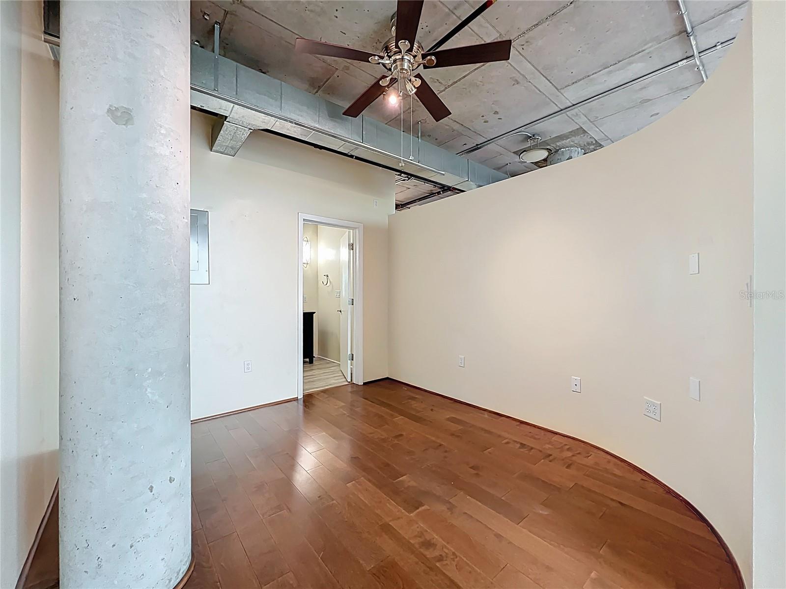Image 65 of 79 For 10 Summerlin Avenue 19