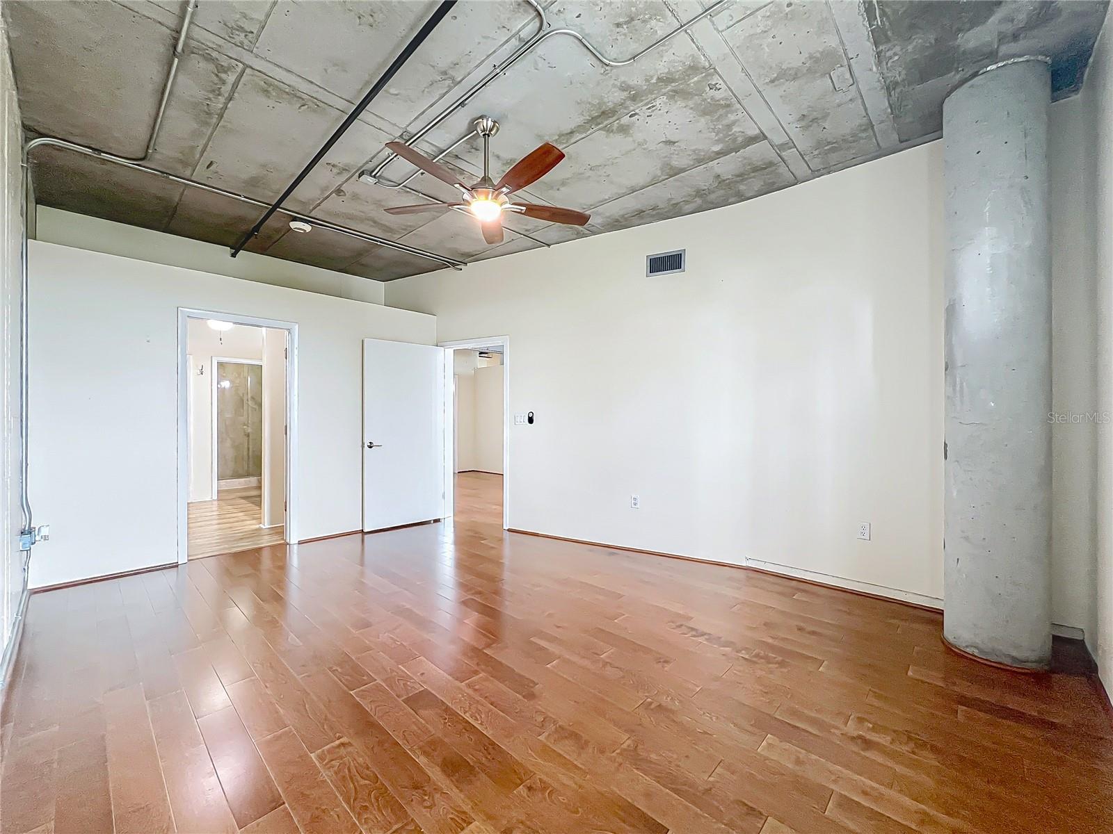 Image 71 of 79 For 10 Summerlin Avenue 19