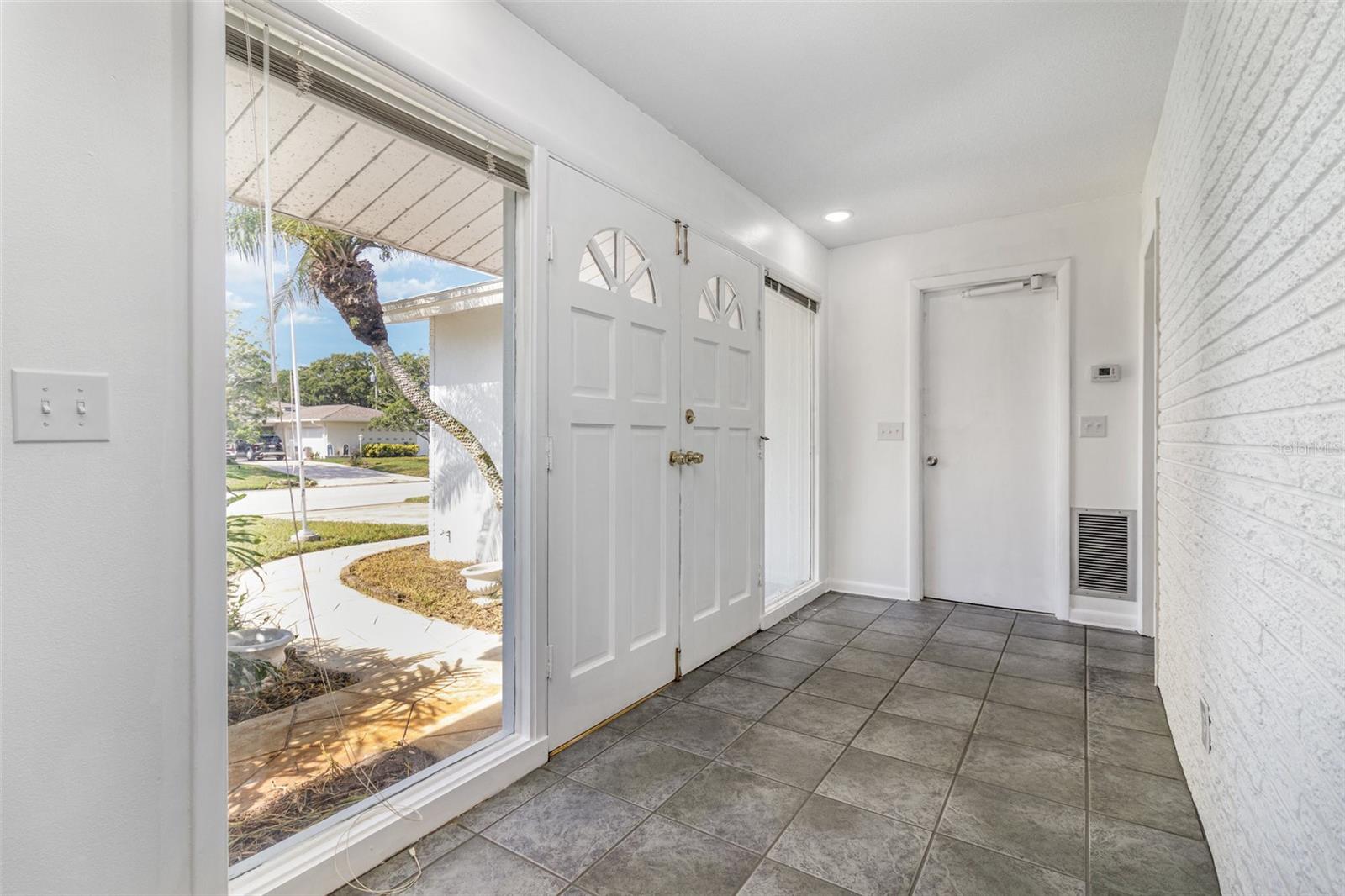 Image 3 of 23 For 1292 Saint Andrews Drive
