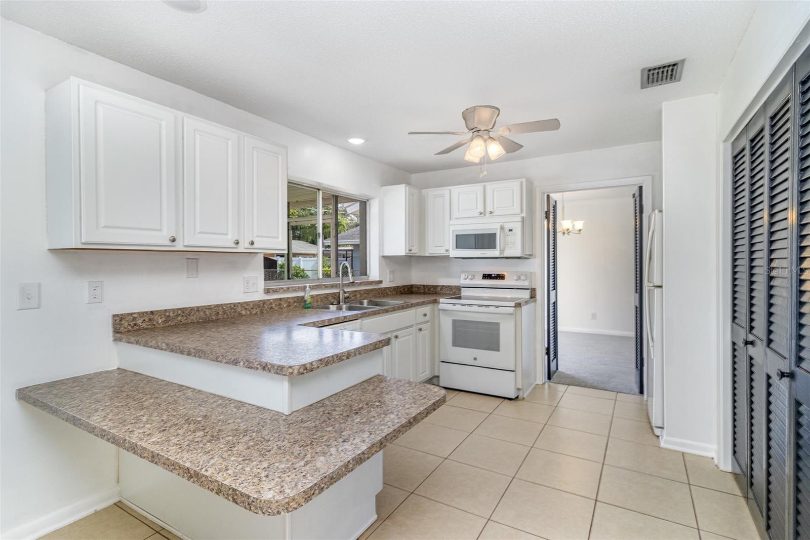 Image 8 of 23 For 1292 Saint Andrews Drive