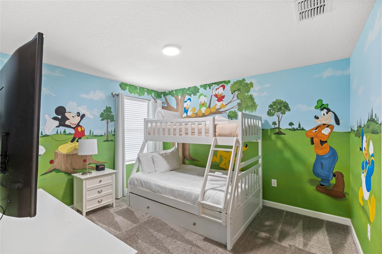 Image 18 of 59 For 4545 Target Boulevard