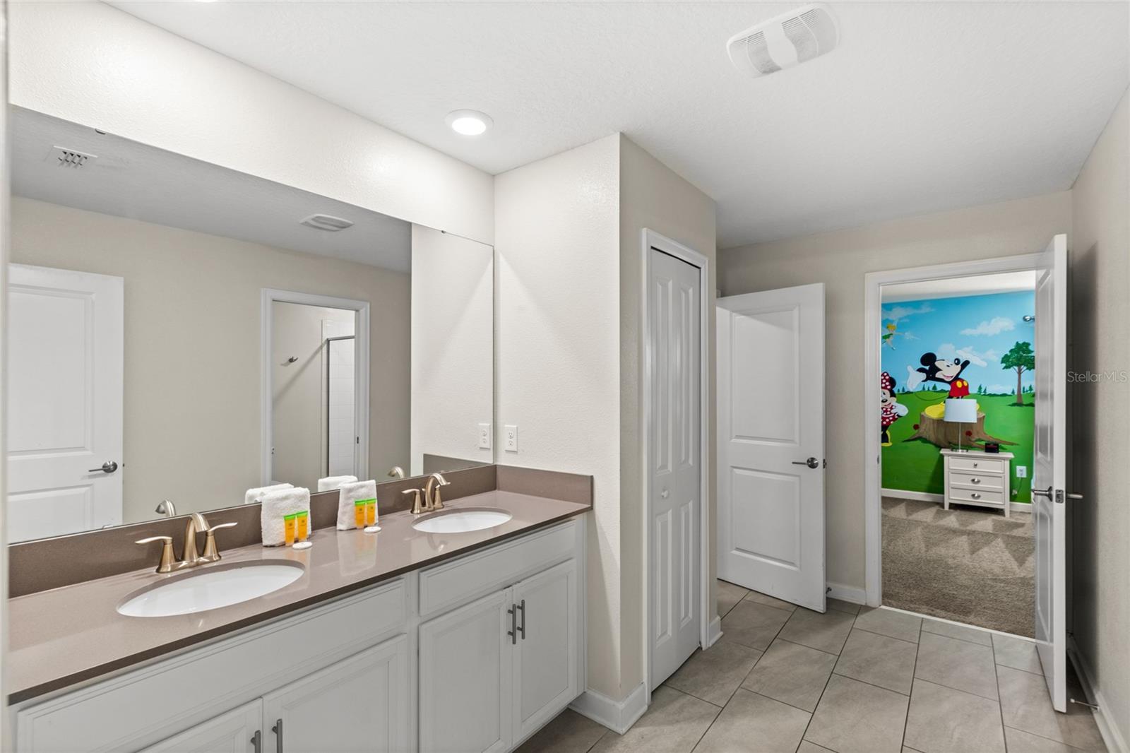 Image 20 of 59 For 4545 Target Boulevard