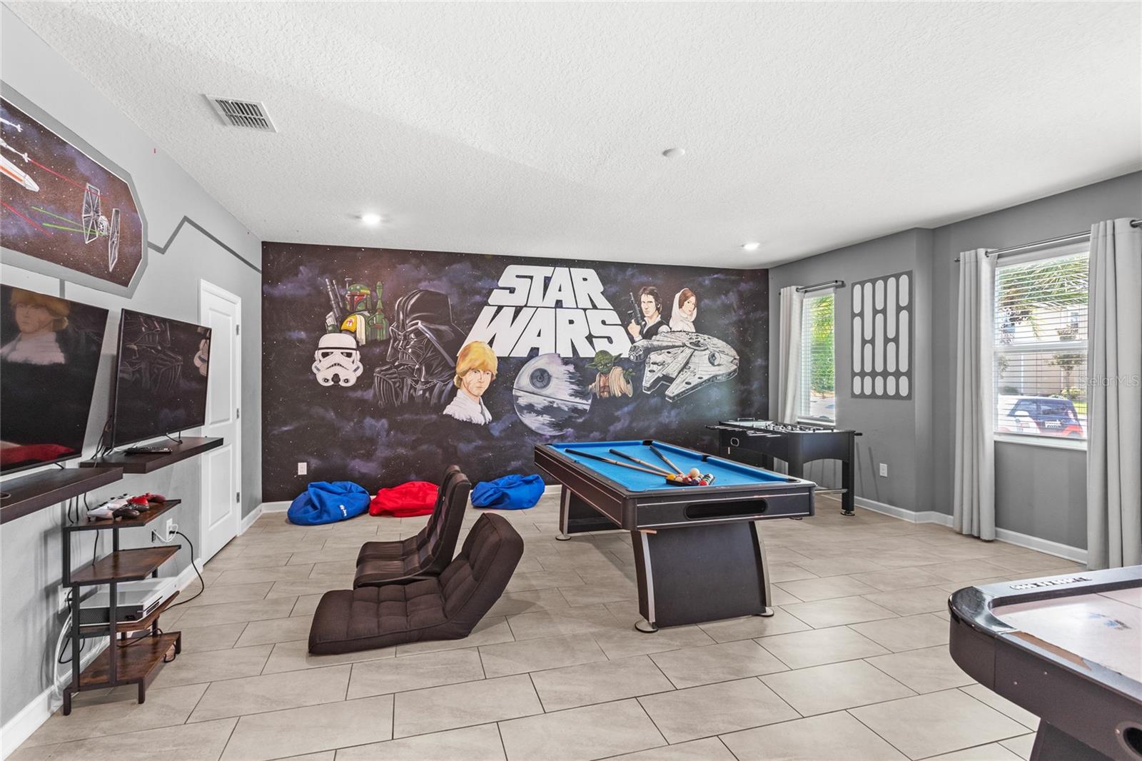 Image 4 of 59 For 4545 Target Boulevard