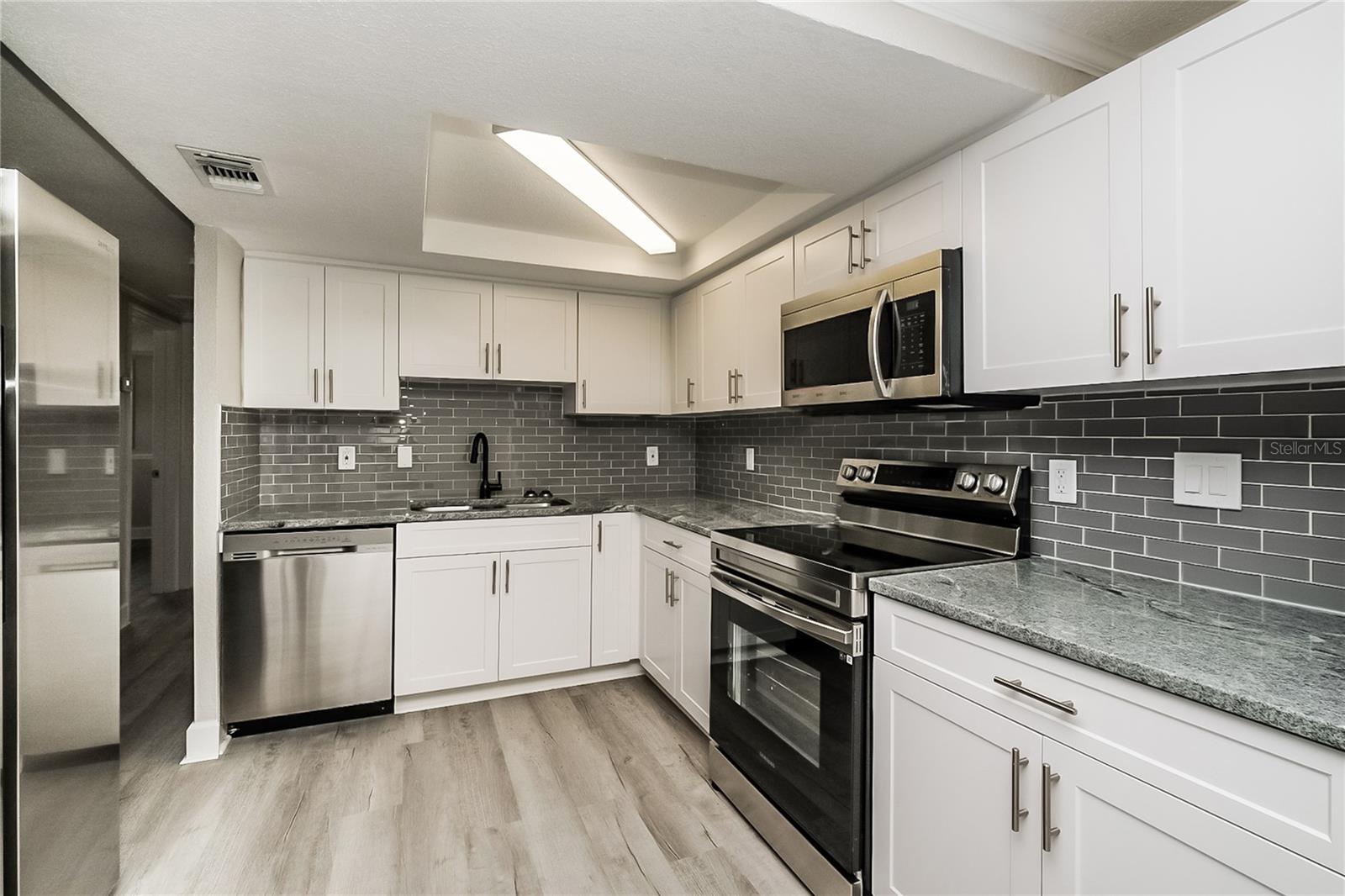 Image 4 of 16 For 12906 Kings Manor Avenue
