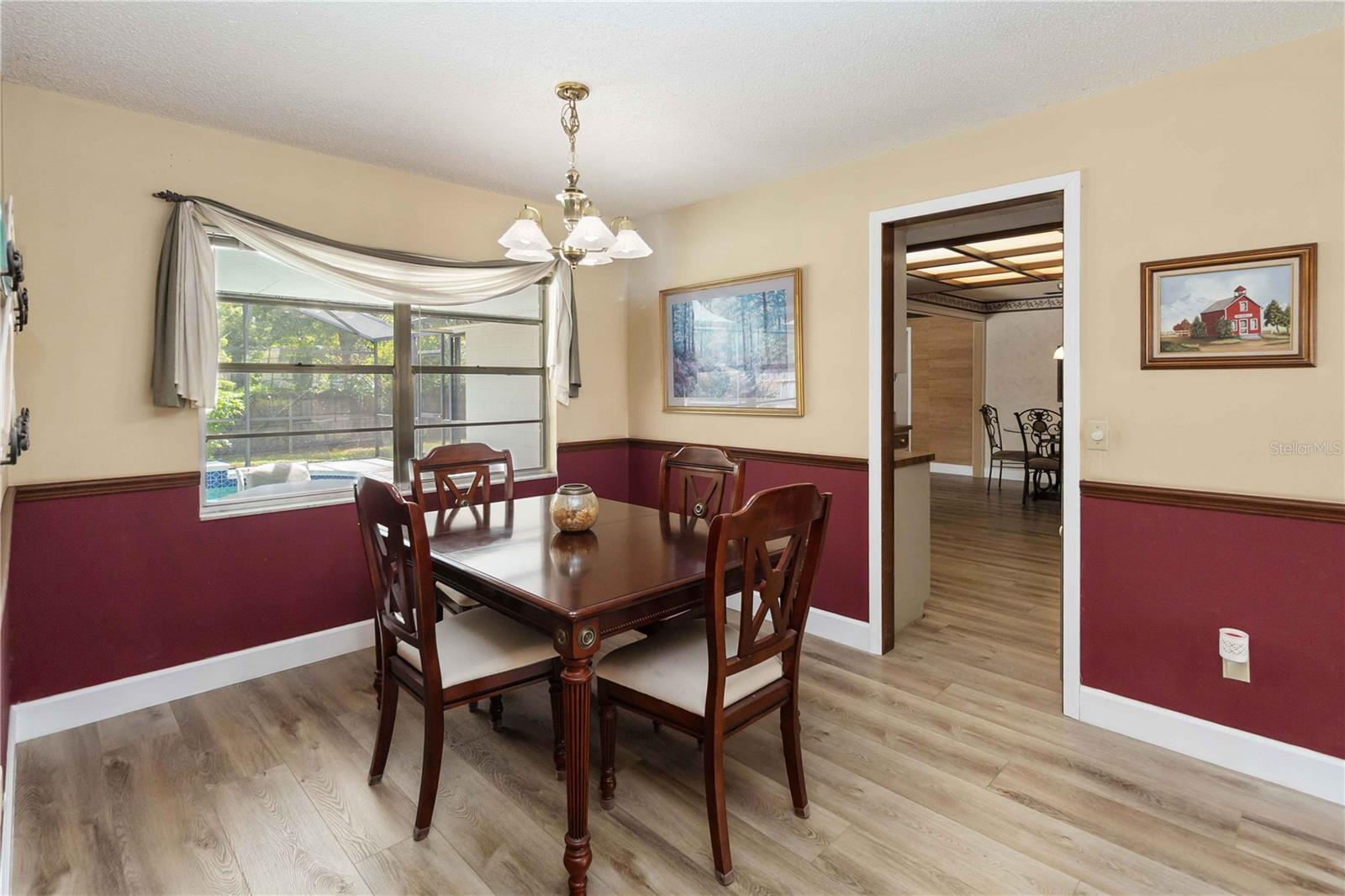 Image 10 of 28 For 625 Newport Avenue
