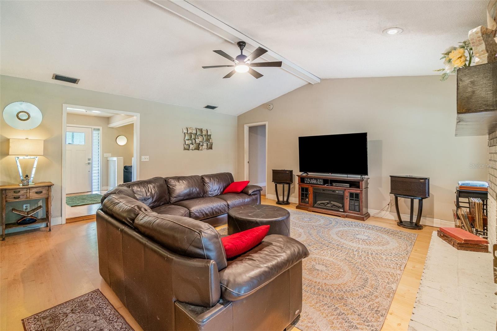 Image 6 of 35 For 8107 Steeplechase Boulevard