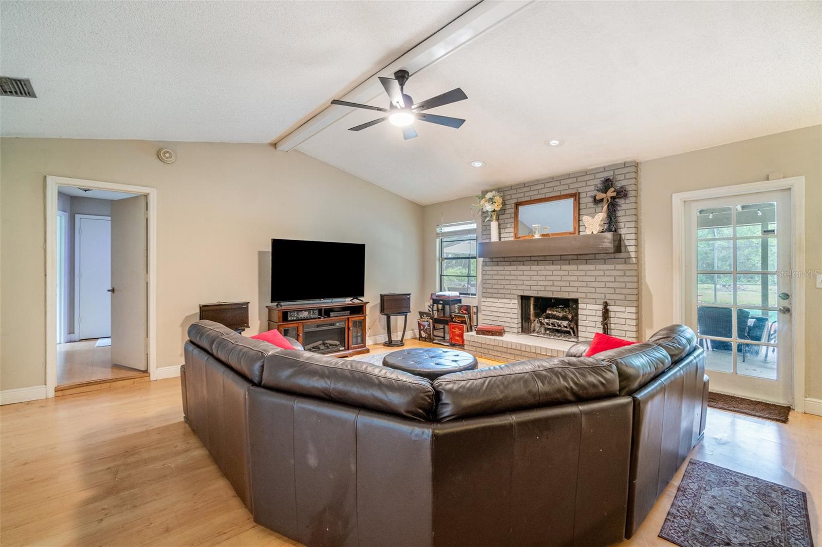 Image 7 of 35 For 8107 Steeplechase Boulevard