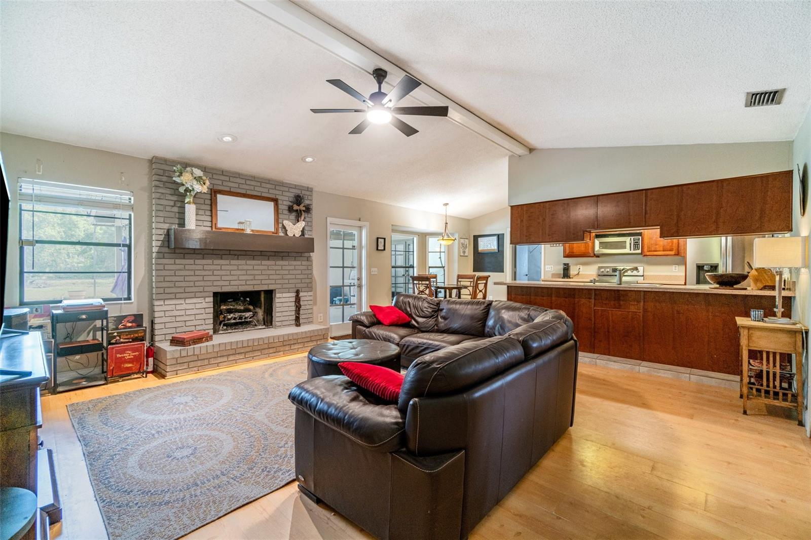 Image 8 of 35 For 8107 Steeplechase Boulevard