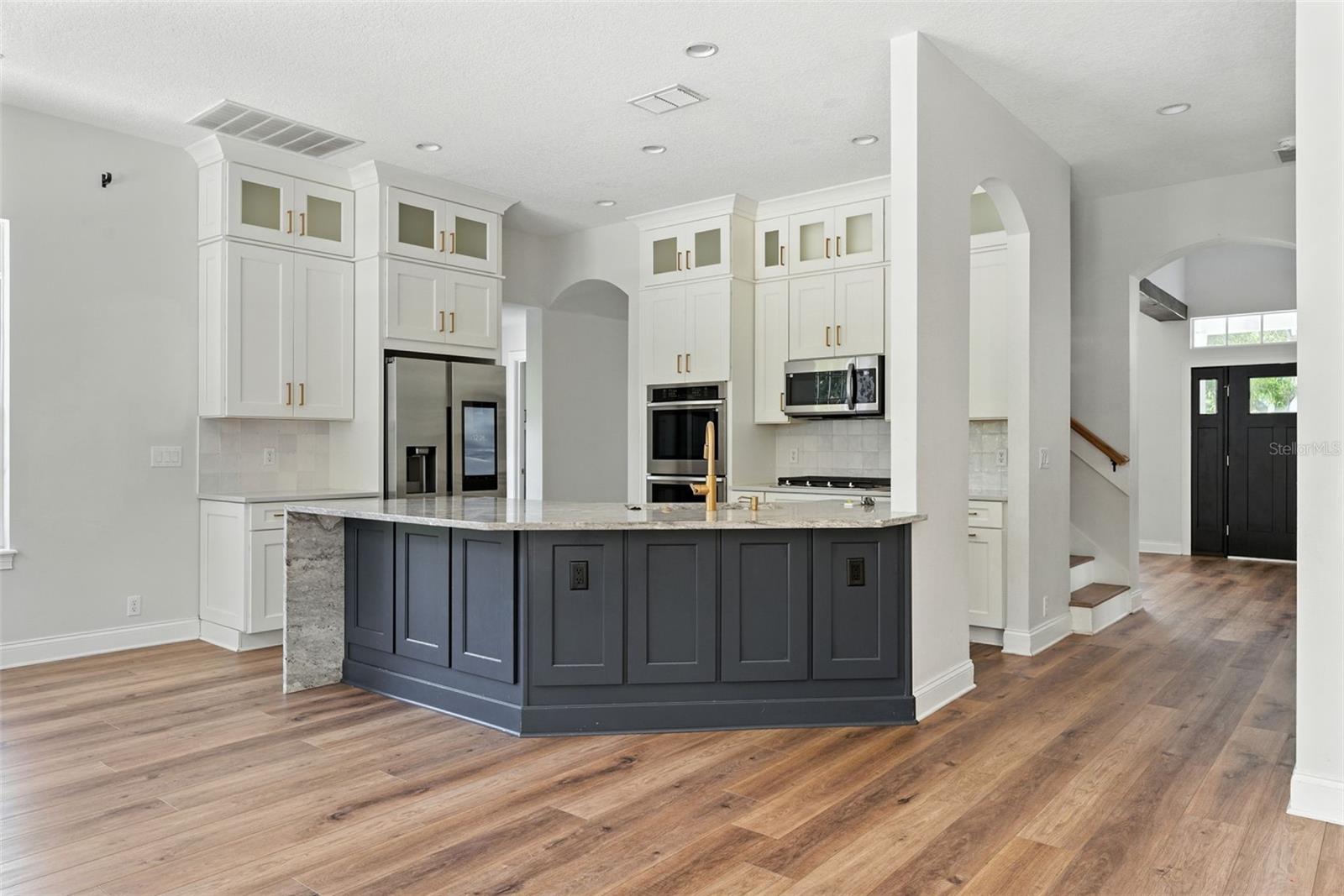 Image 10 of 52 For 8555 Bowden Way