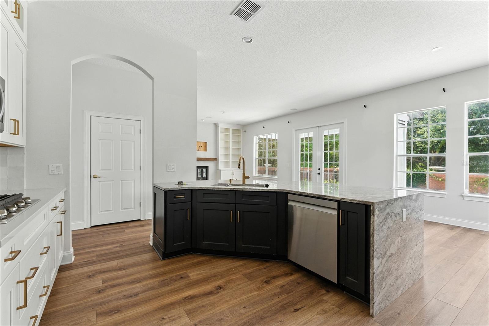 Image 12 of 52 For 8555 Bowden Way