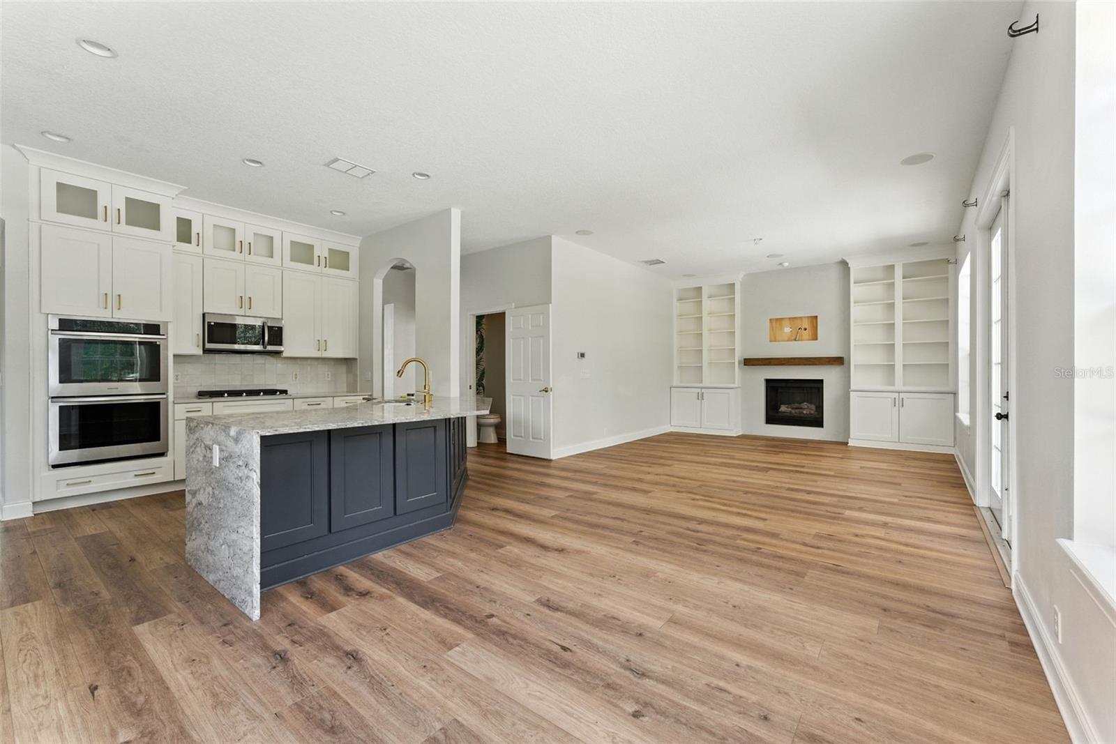 Image 17 of 52 For 8555 Bowden Way