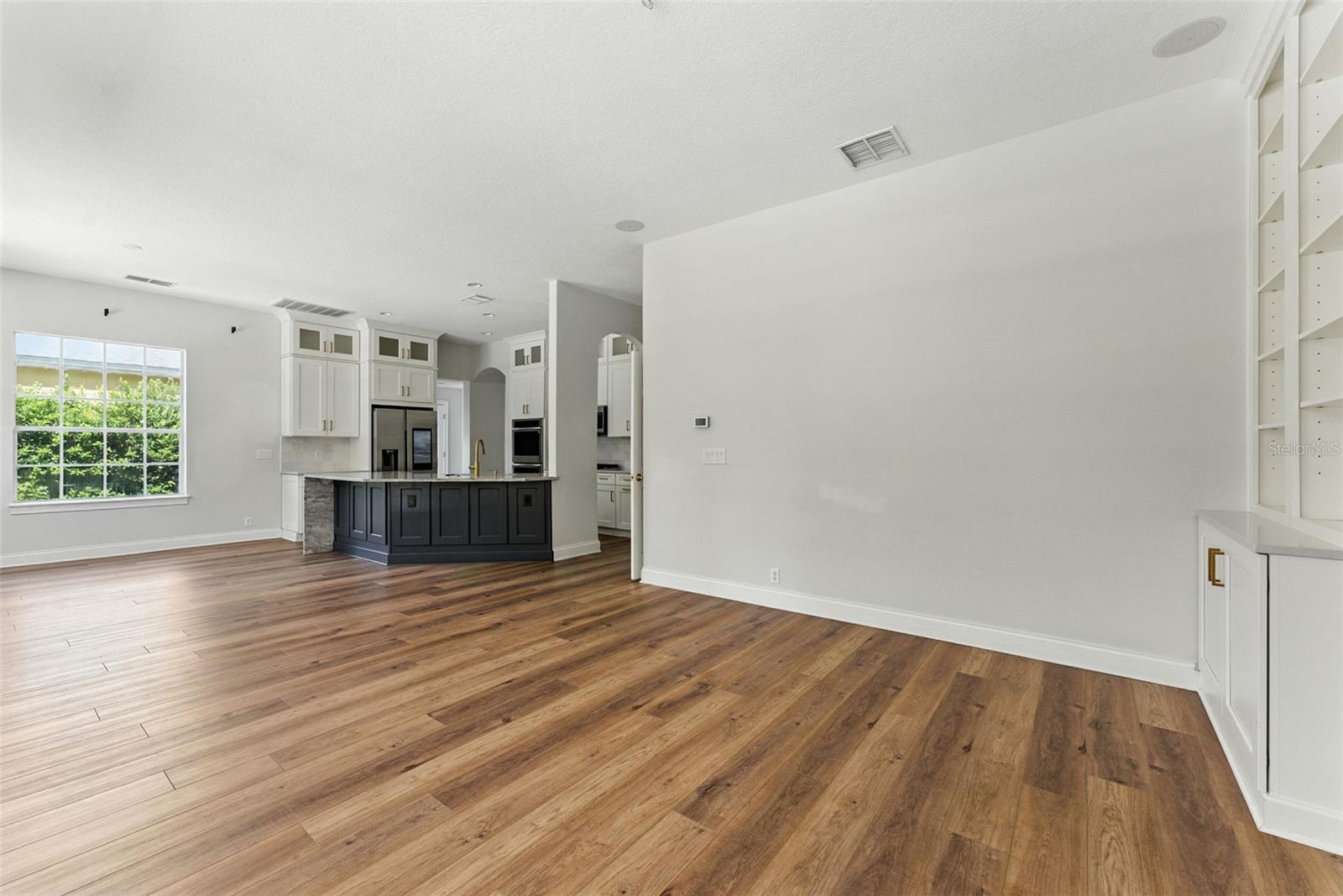 Image 18 of 52 For 8555 Bowden Way