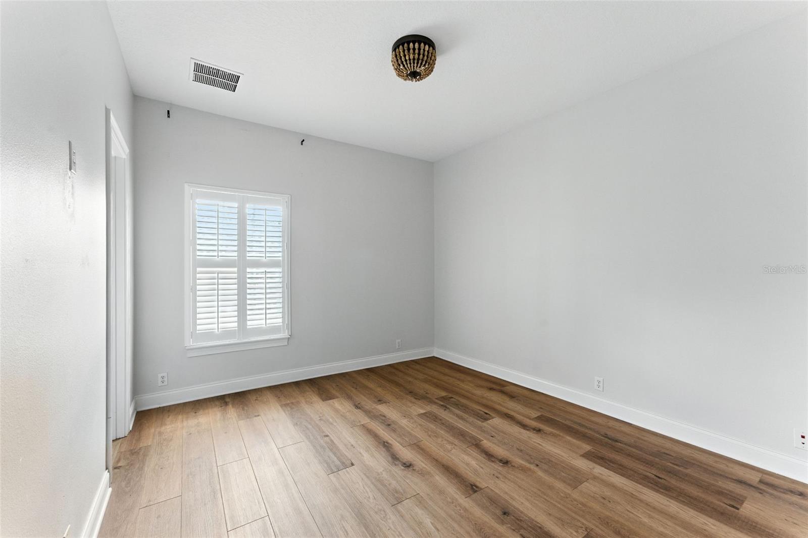 Image 22 of 52 For 8555 Bowden Way