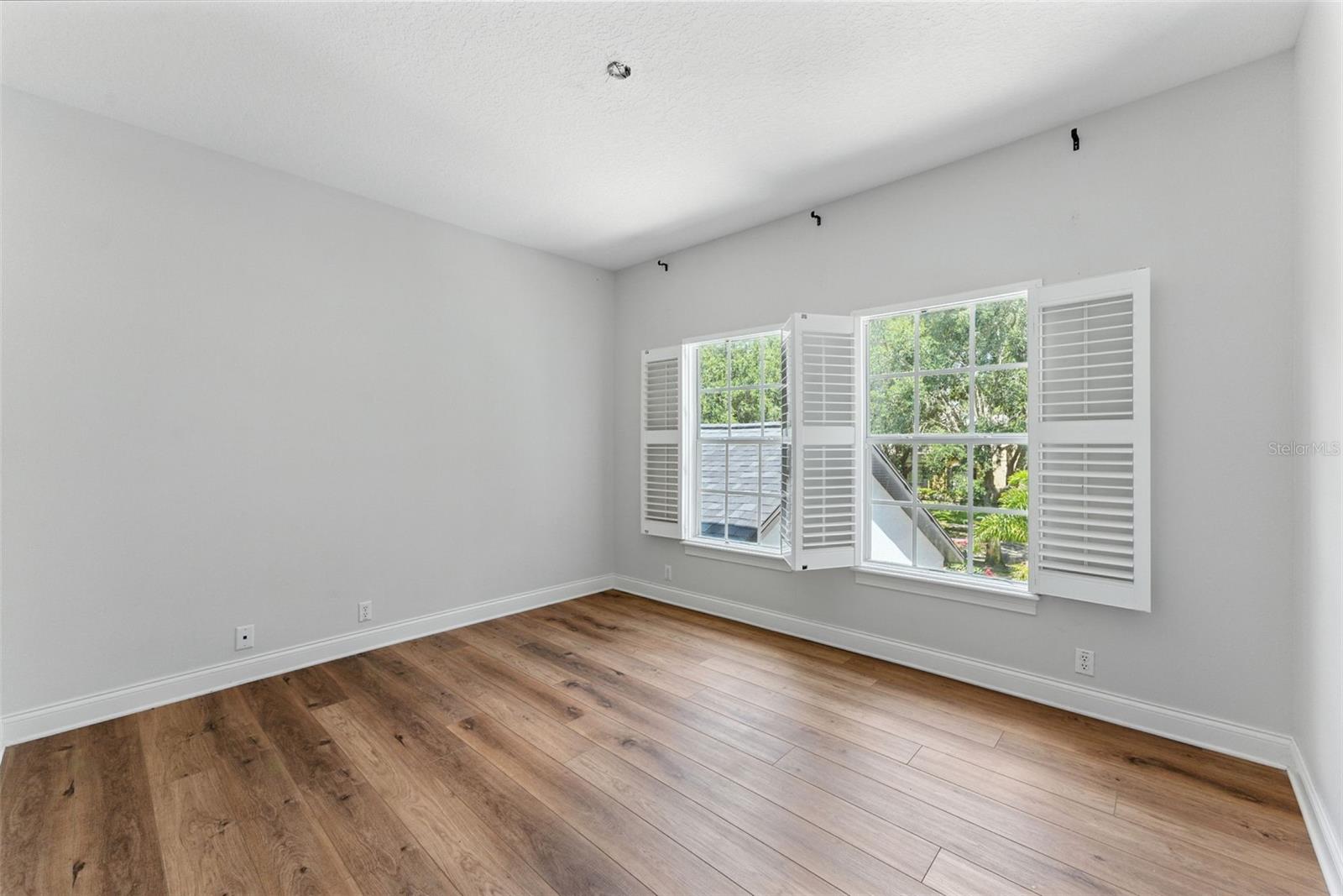 Image 35 of 52 For 8555 Bowden Way