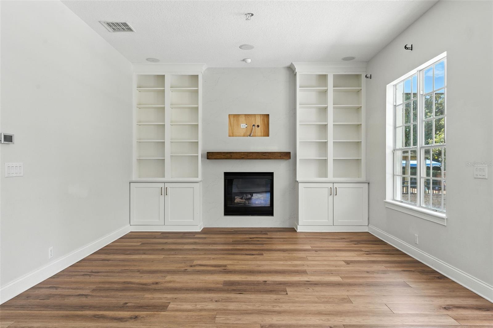 Image 9 of 52 For 8555 Bowden Way