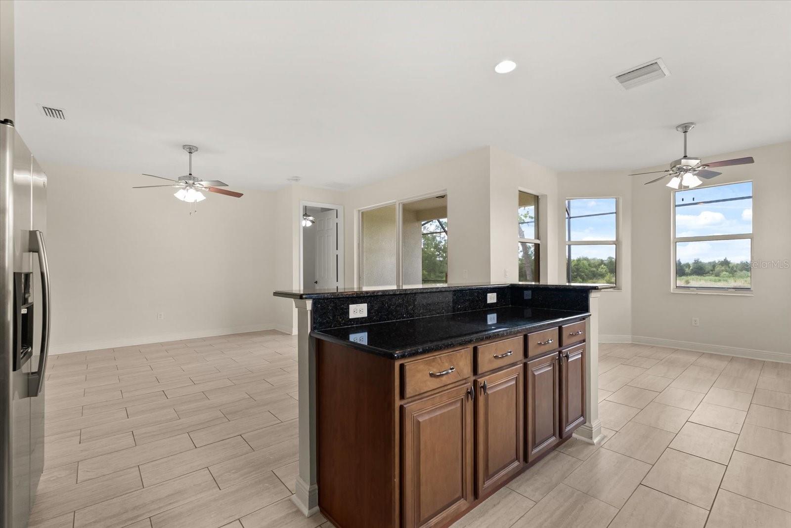 Image 10 of 31 For 15945 St Clair Street