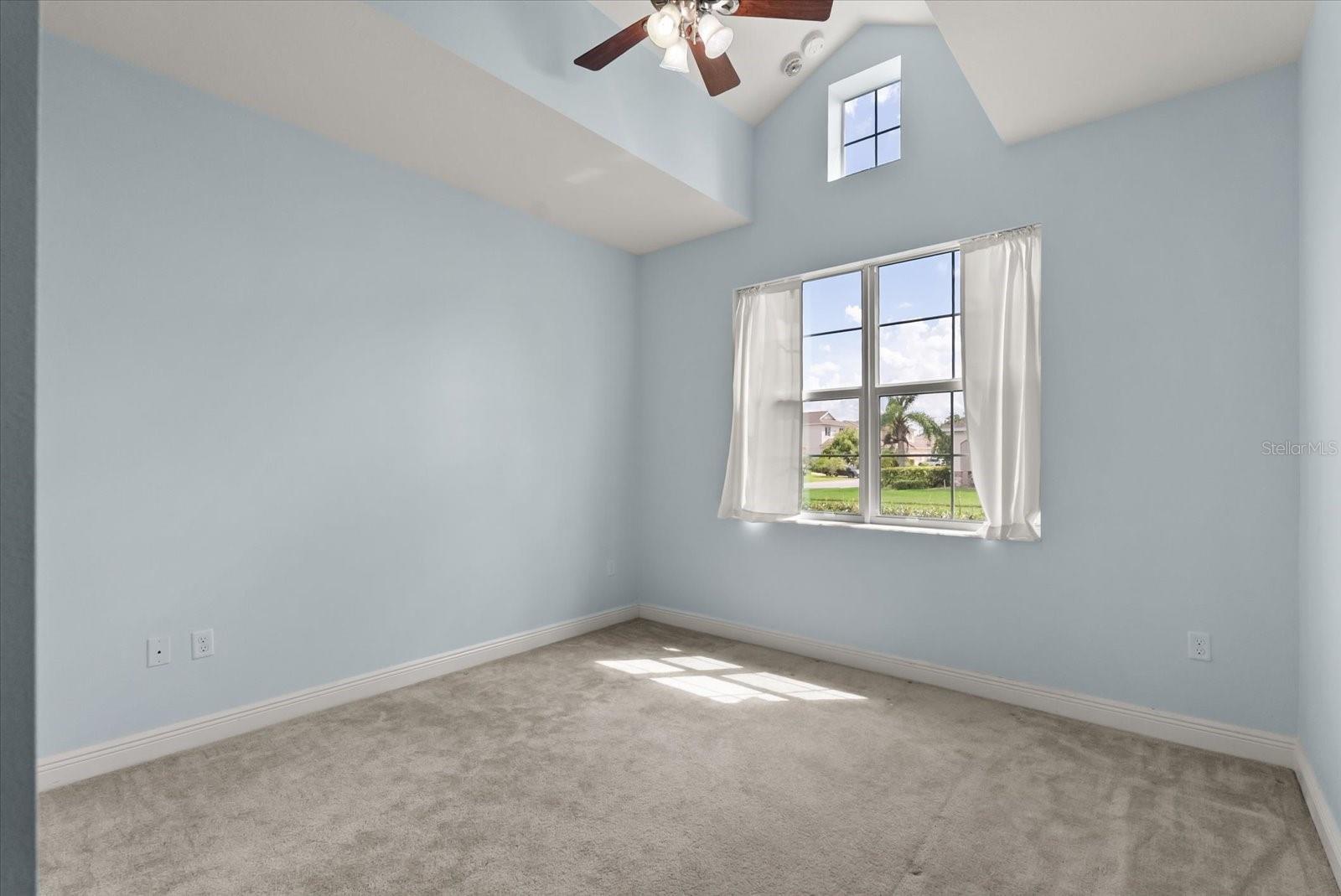 Image 18 of 31 For 15945 St Clair Street