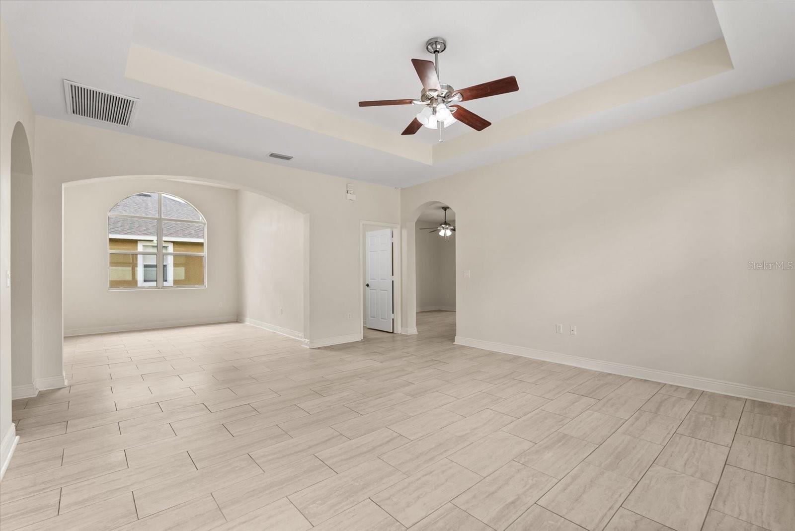 Image 6 of 31 For 15945 St Clair Street