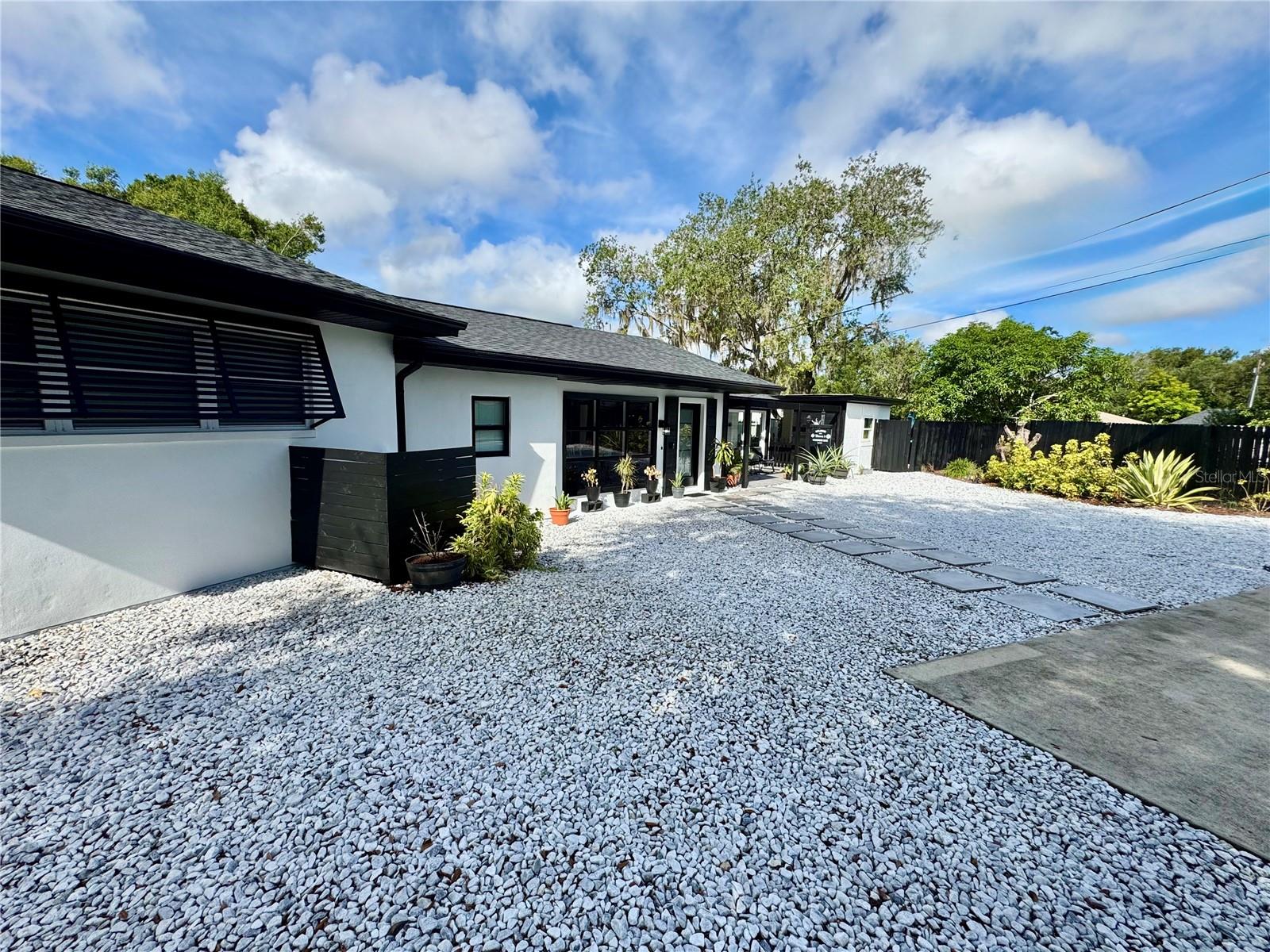 Image 2 of 35 For 1750 Blackwood Avenue
