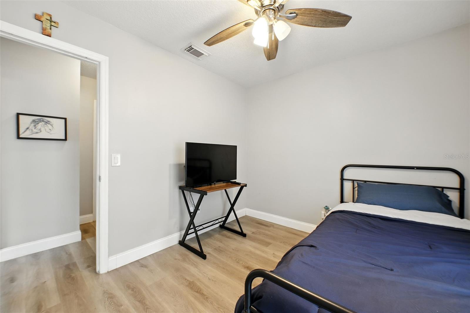 Image 17 of 26 For 1218 Bailey Avenue