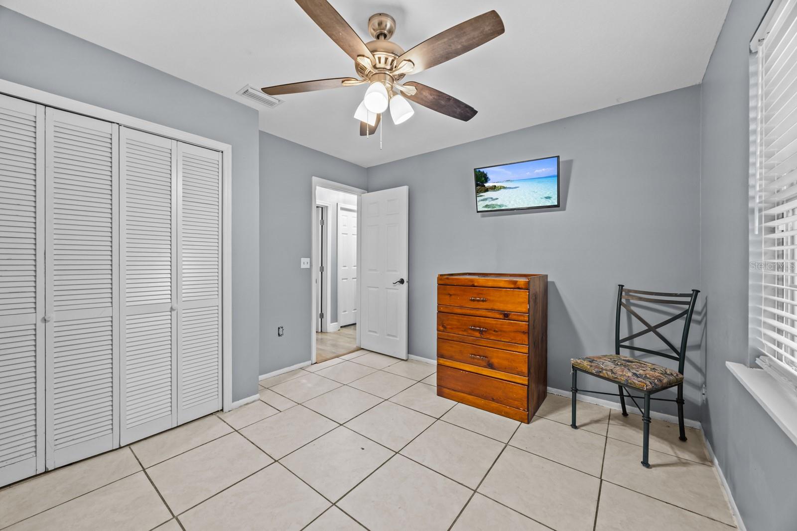 Image 19 of 49 For 1131 Carlson Drive