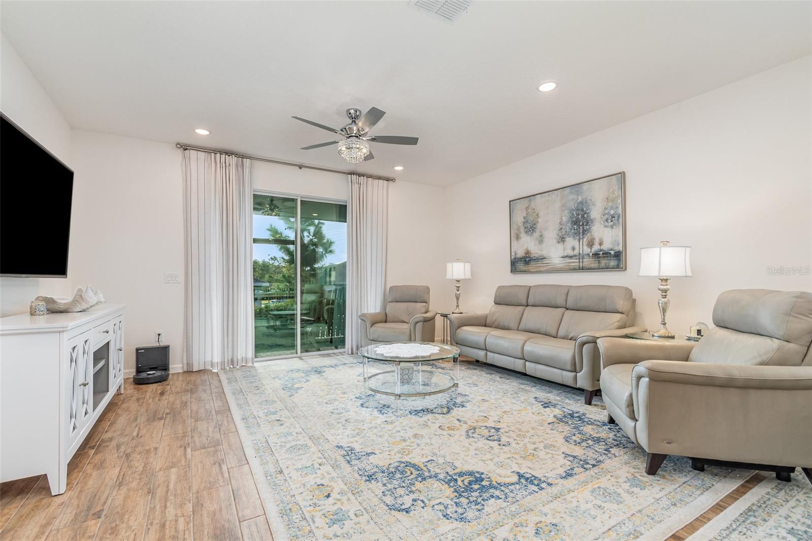 Image 14 of 34 For 2392 Sirena Lane