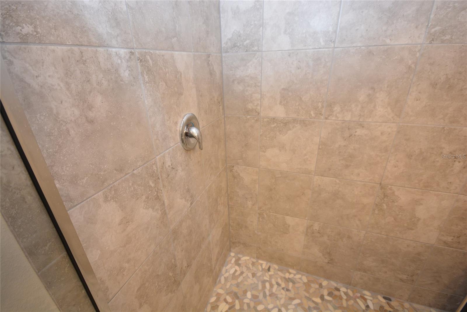 Image 16 of 40 For 15513 Honey Mandarin Way