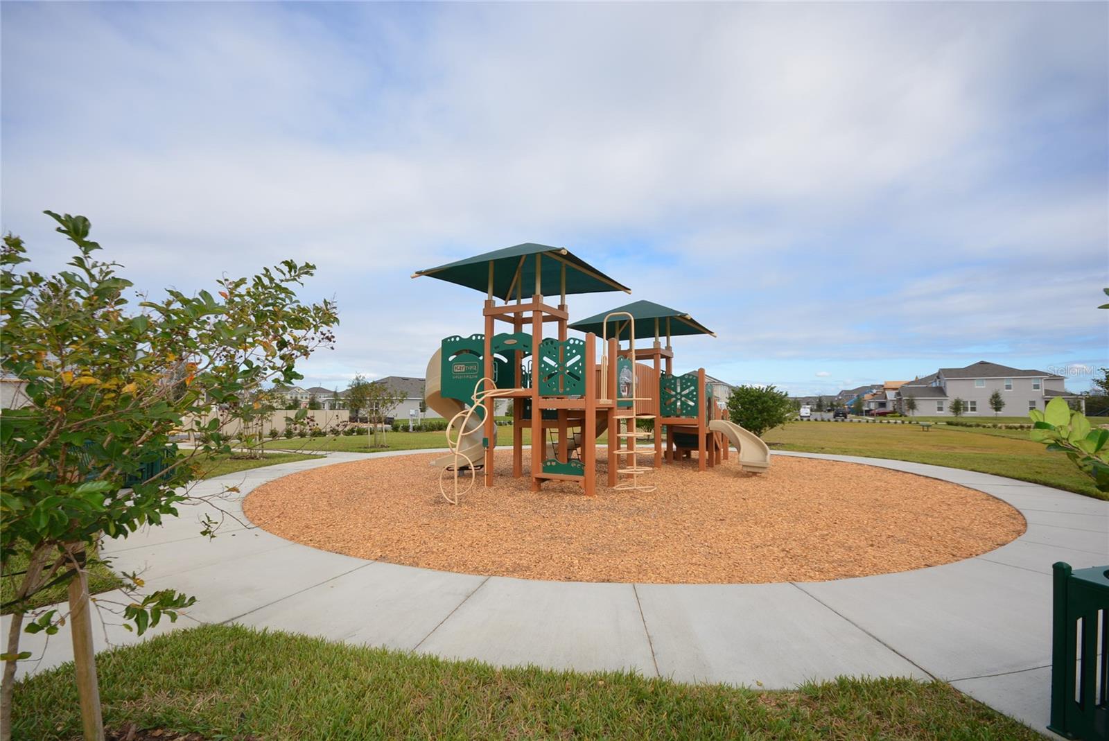 Image 28 of 40 For 15513 Honey Mandarin Way