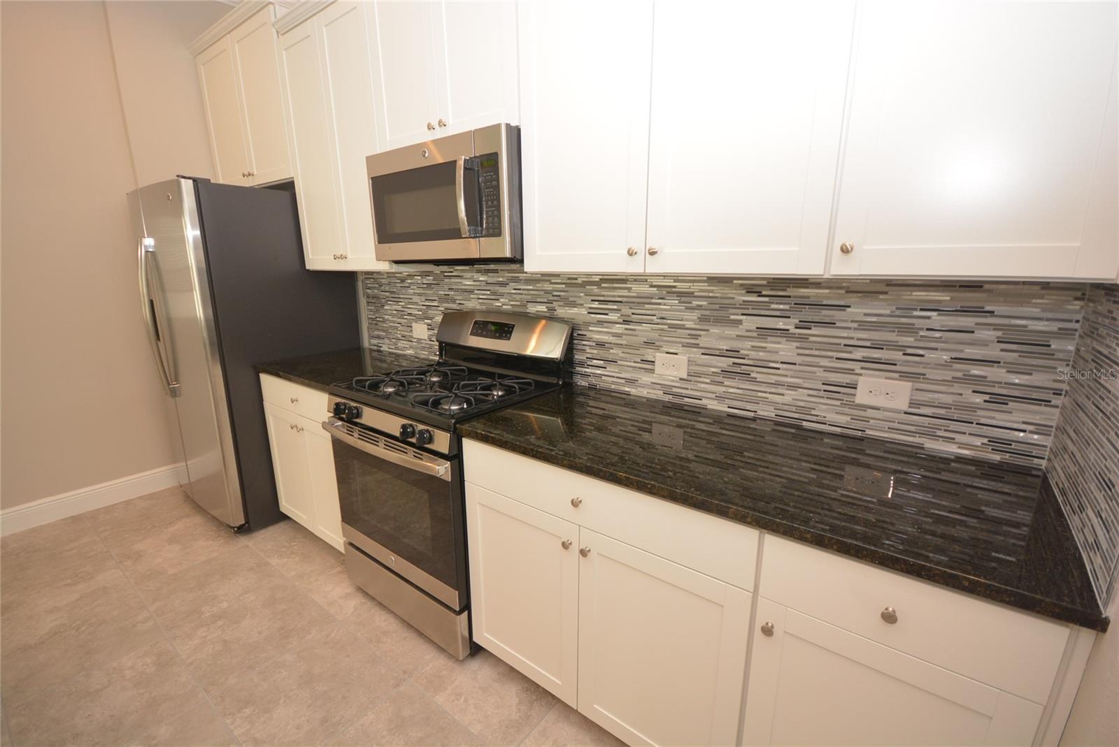 Image 6 of 40 For 15513 Honey Mandarin Way