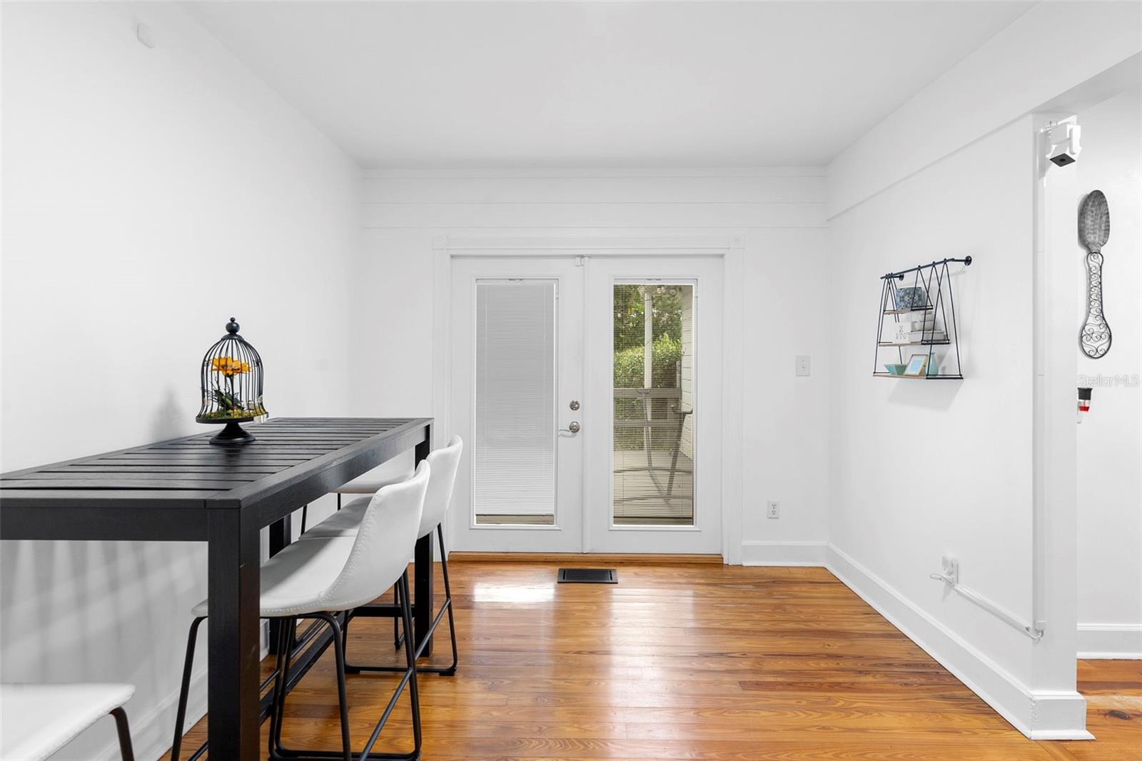 Image 28 of 62 For 232 17th Street