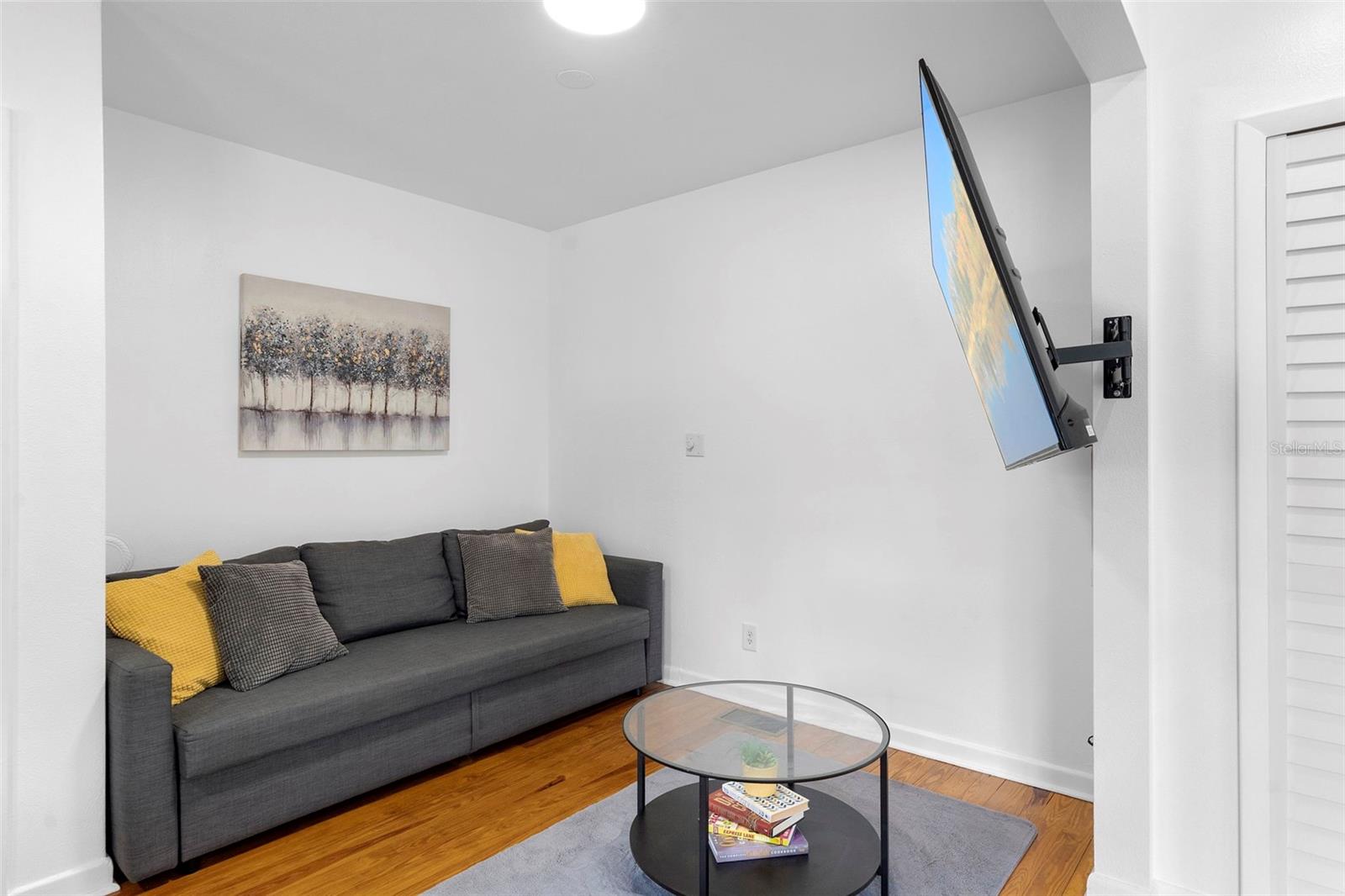Image 37 of 62 For 232 17th Street