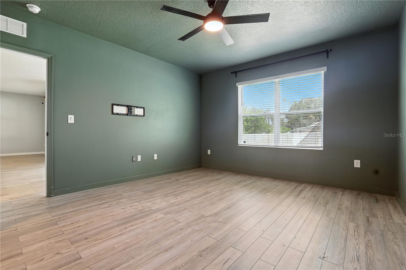 Image 16 of 44 For 3329 Wellborn Drive