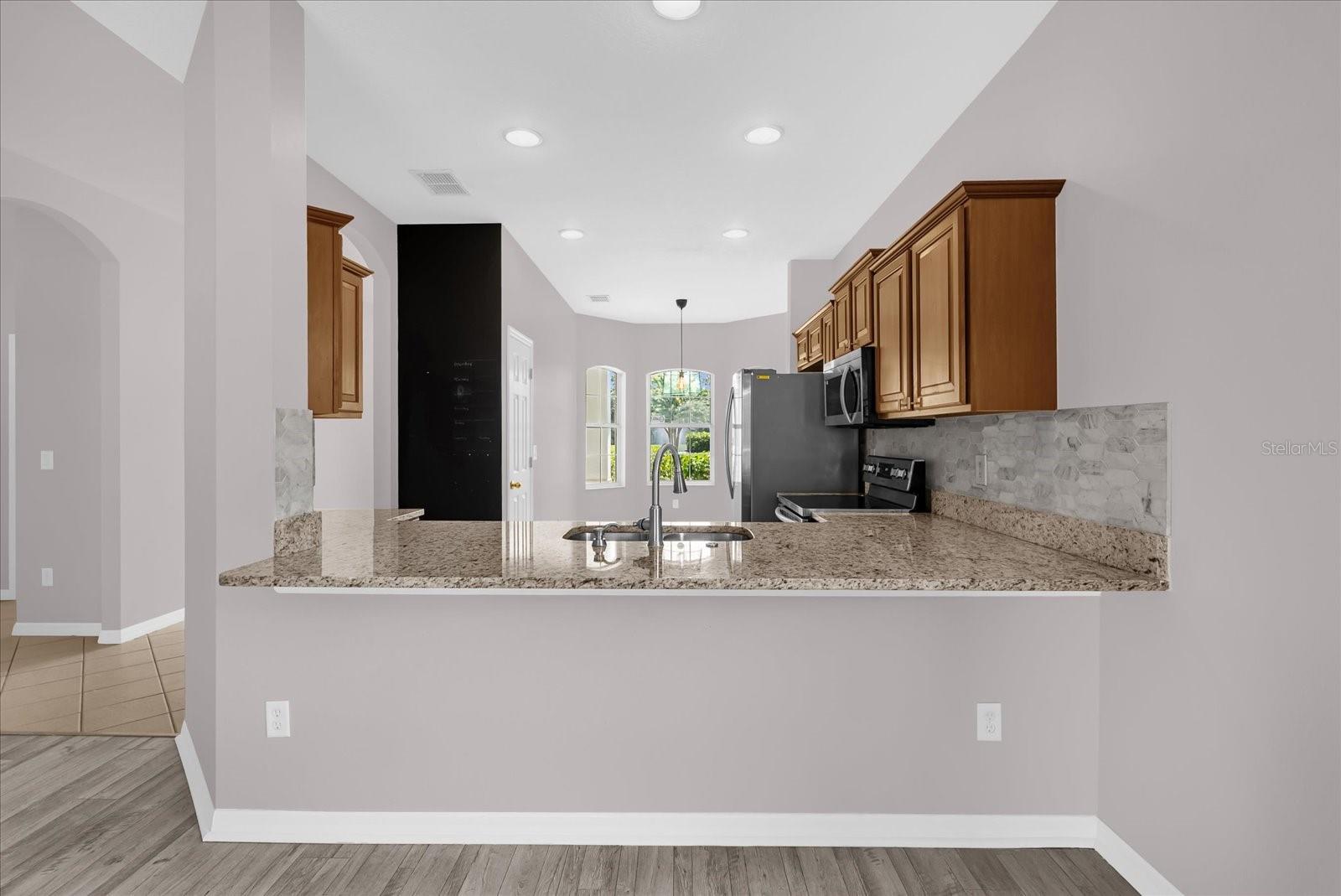 Image 10 of 30 For 4558 Redmond Place