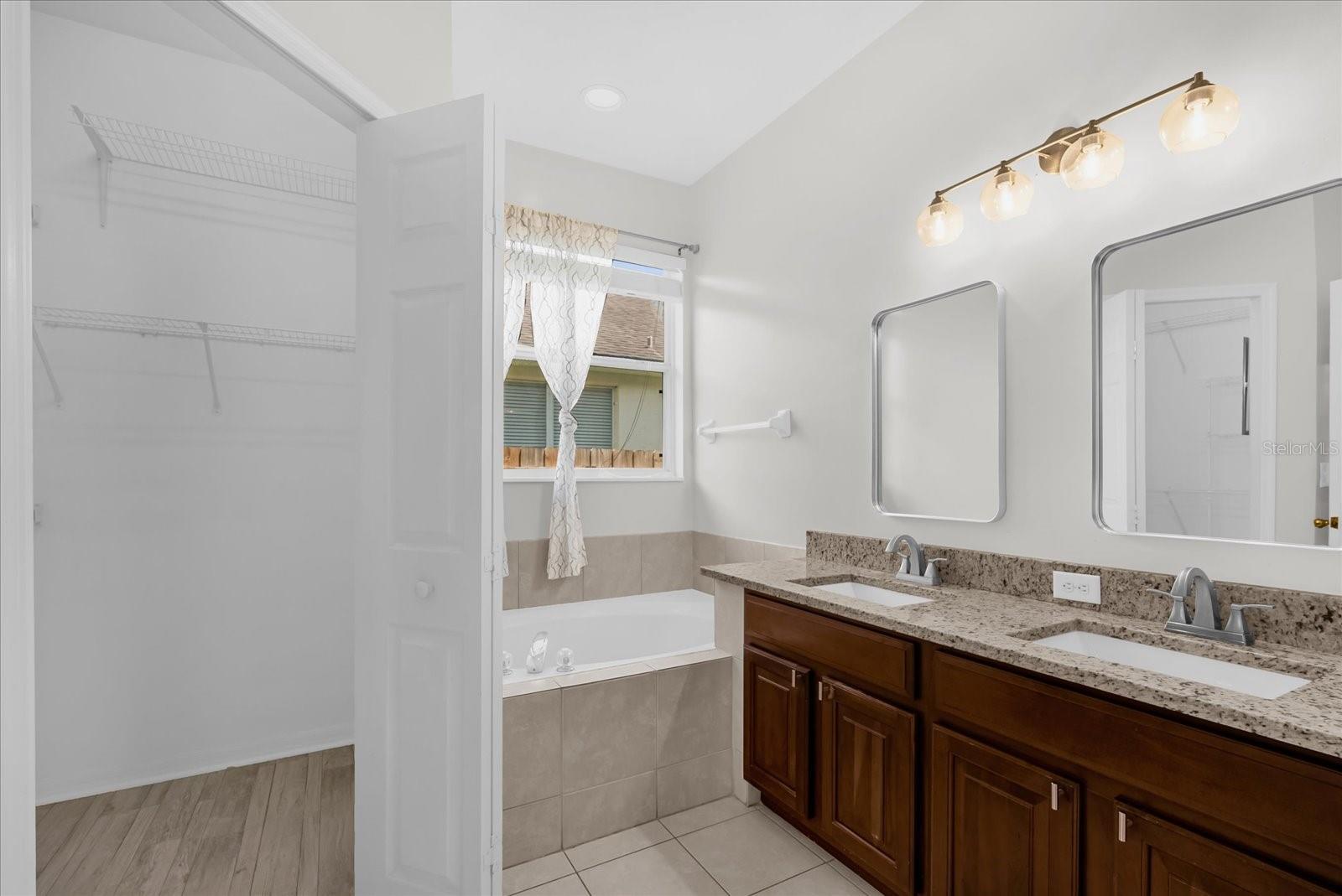Image 18 of 30 For 4558 Redmond Place