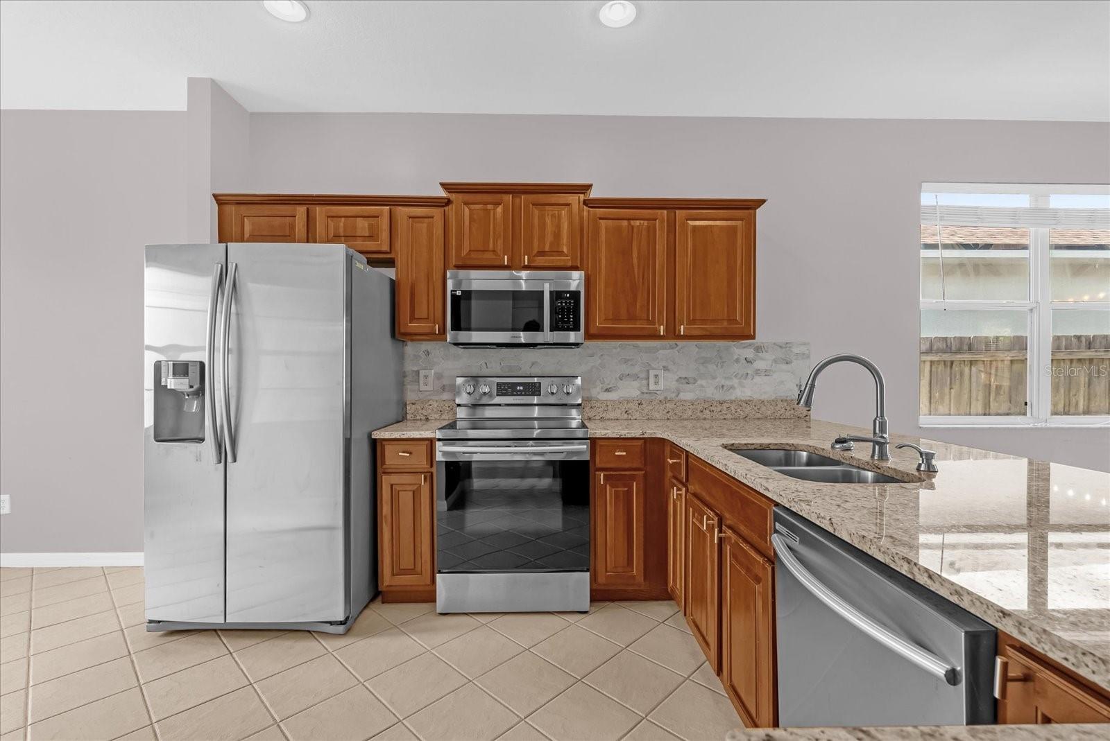 Image 9 of 30 For 4558 Redmond Place