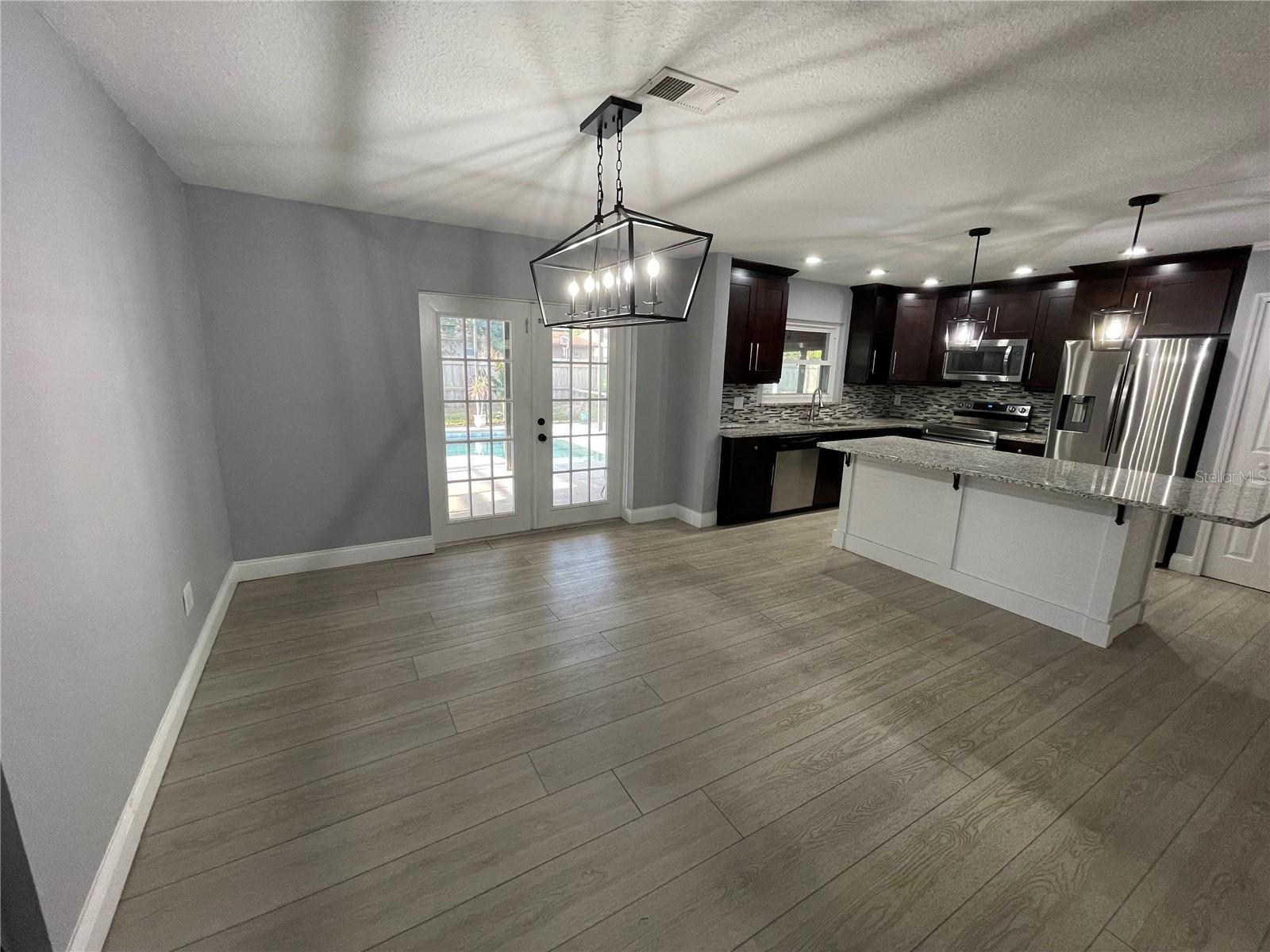 Image 5 of 12 For 1613 Sandpiper Trail