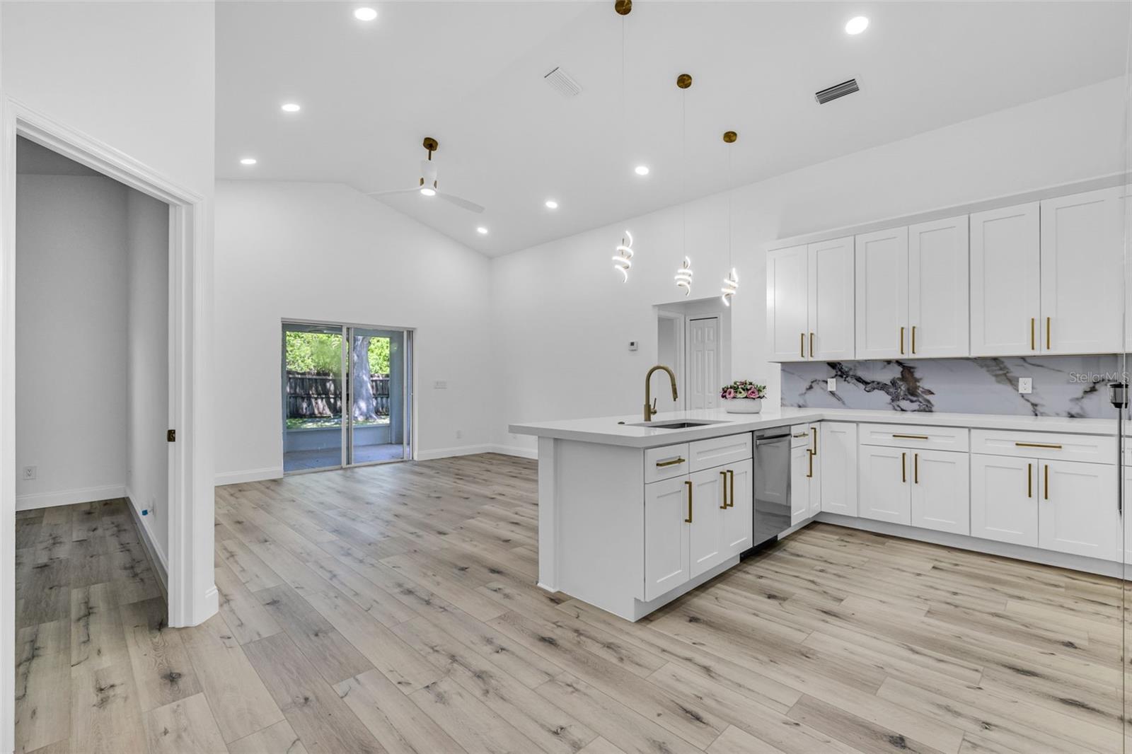 Image 10 of 46 For 1080 Rock Springs Drive