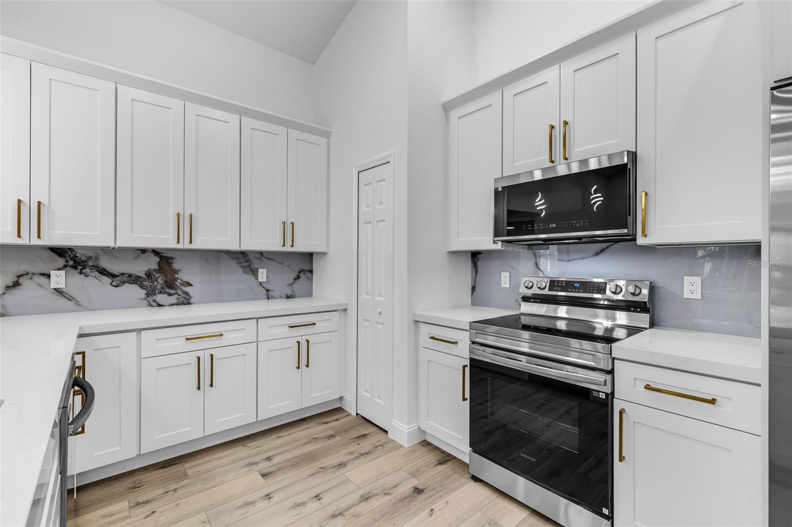Image 15 of 46 For 1080 Rock Springs Drive
