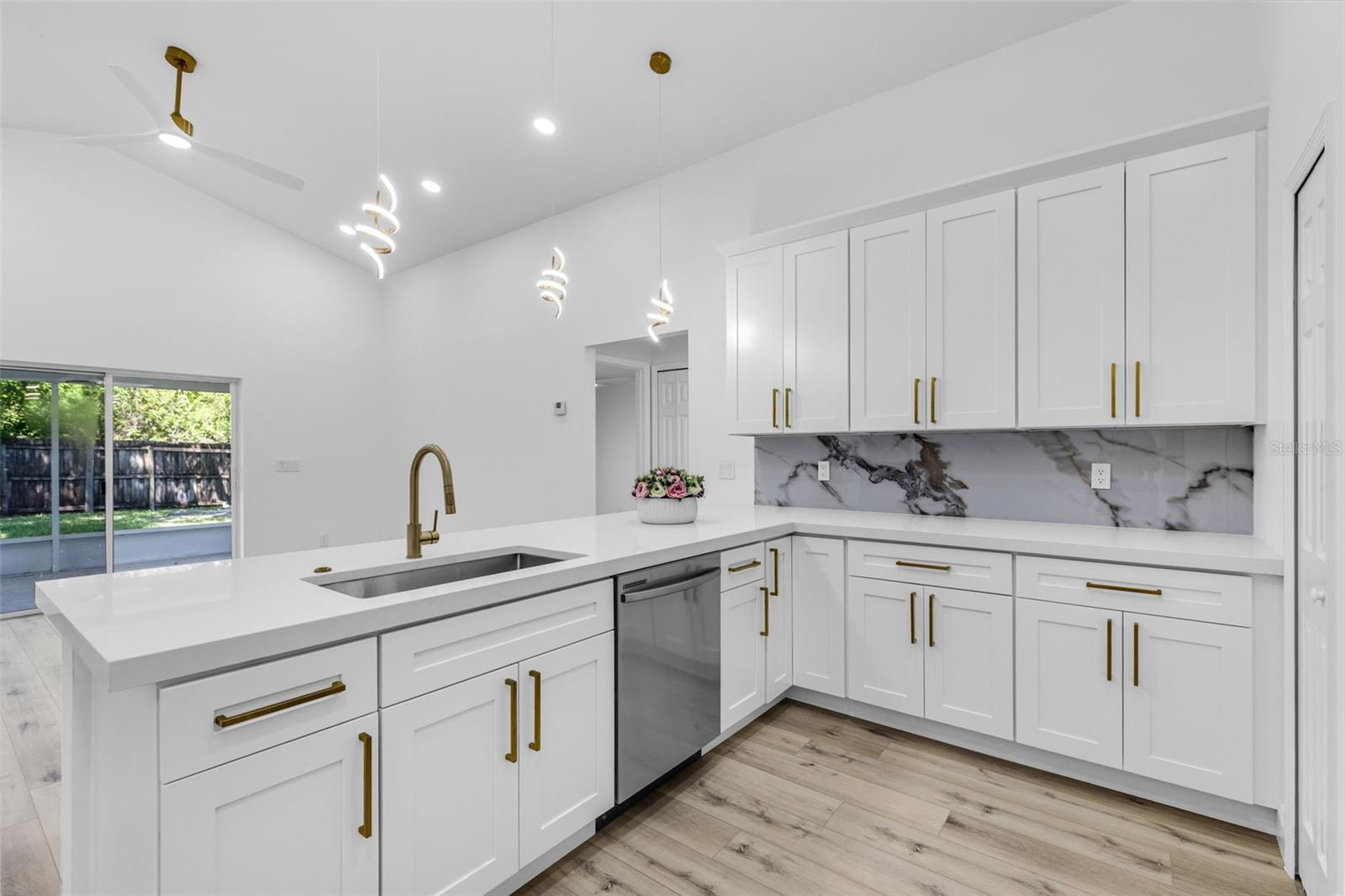 Image 16 of 46 For 1080 Rock Springs Drive