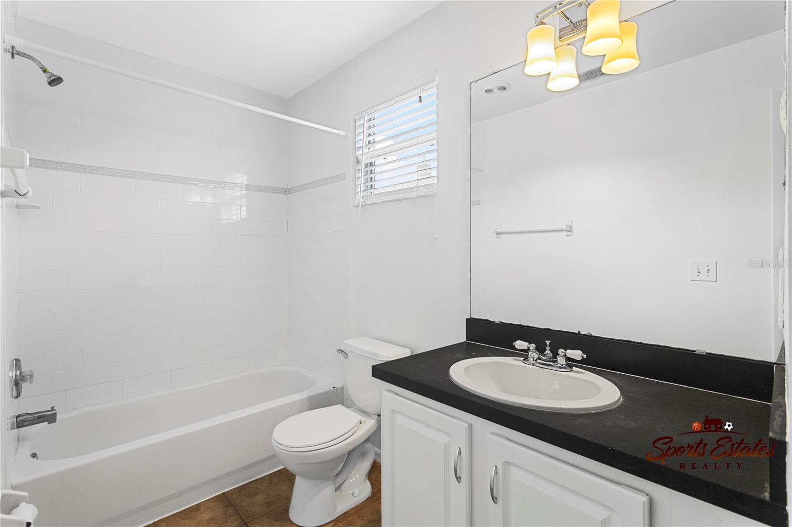 Image 9 of 9 For 627 Hyer Avenue