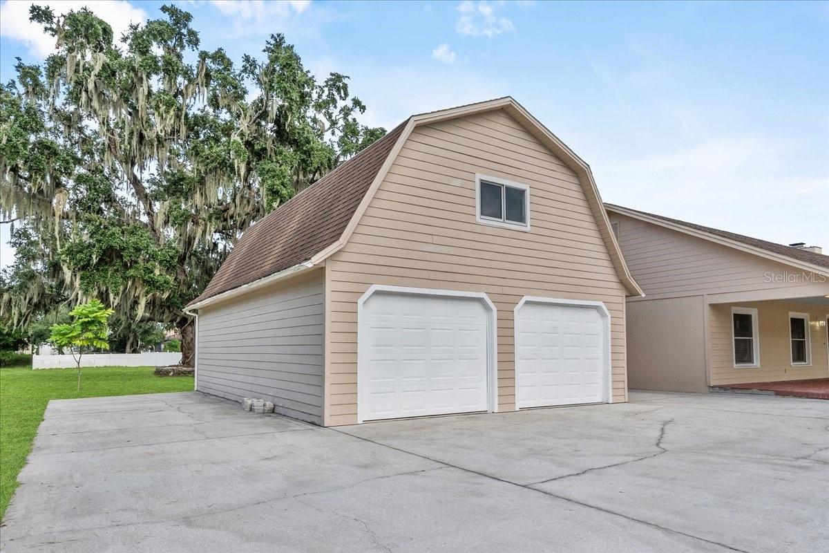 Image 6 of 29 For 7938 Riffle Ln
