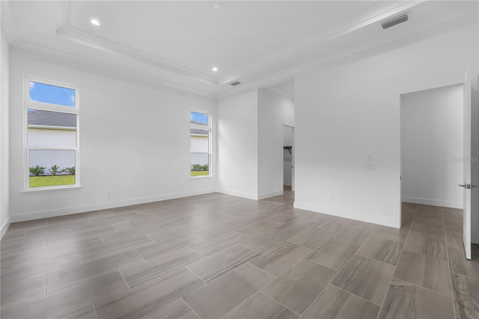 Image 31 of 61 For 9847 Laurel Berry Drive